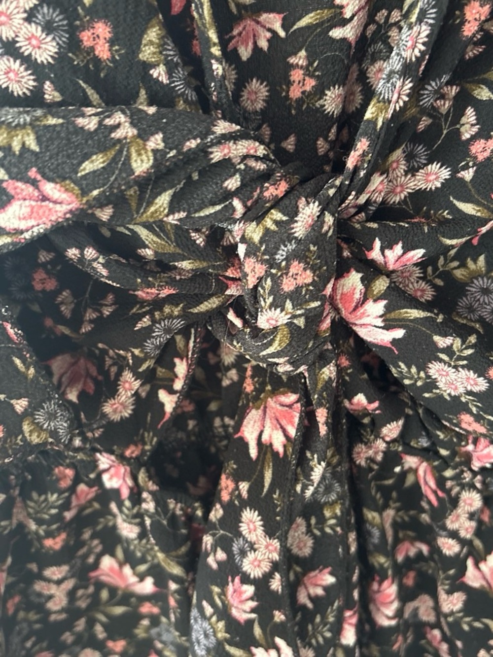 Floral Tie-Front Women’s Romper in Black and Pink - Picture 4 of 4